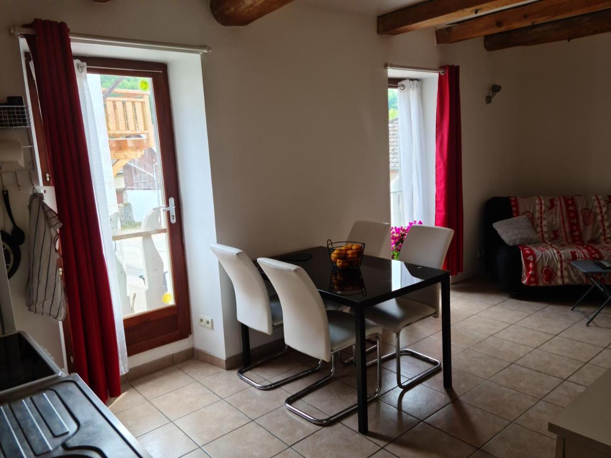 Appartement Route De Cursinges Cervens Esterno foto